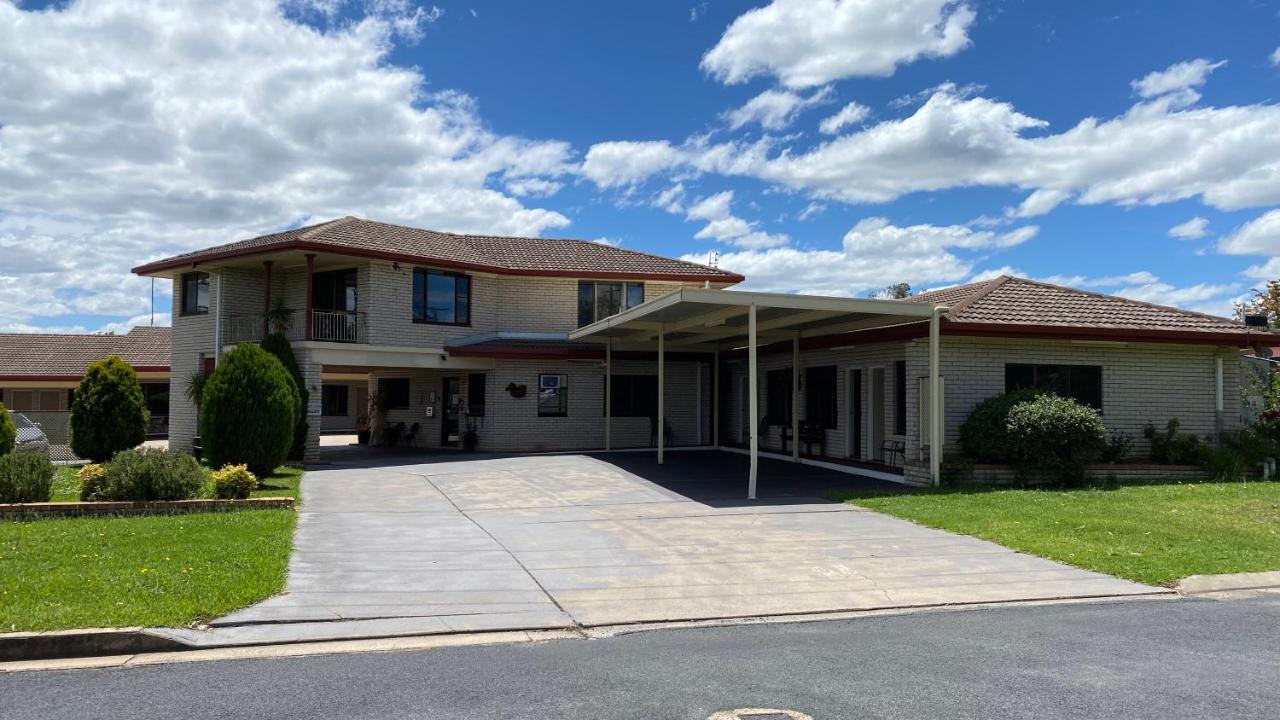 Sapphire City Motor Inn Inverell Exteriér fotografie