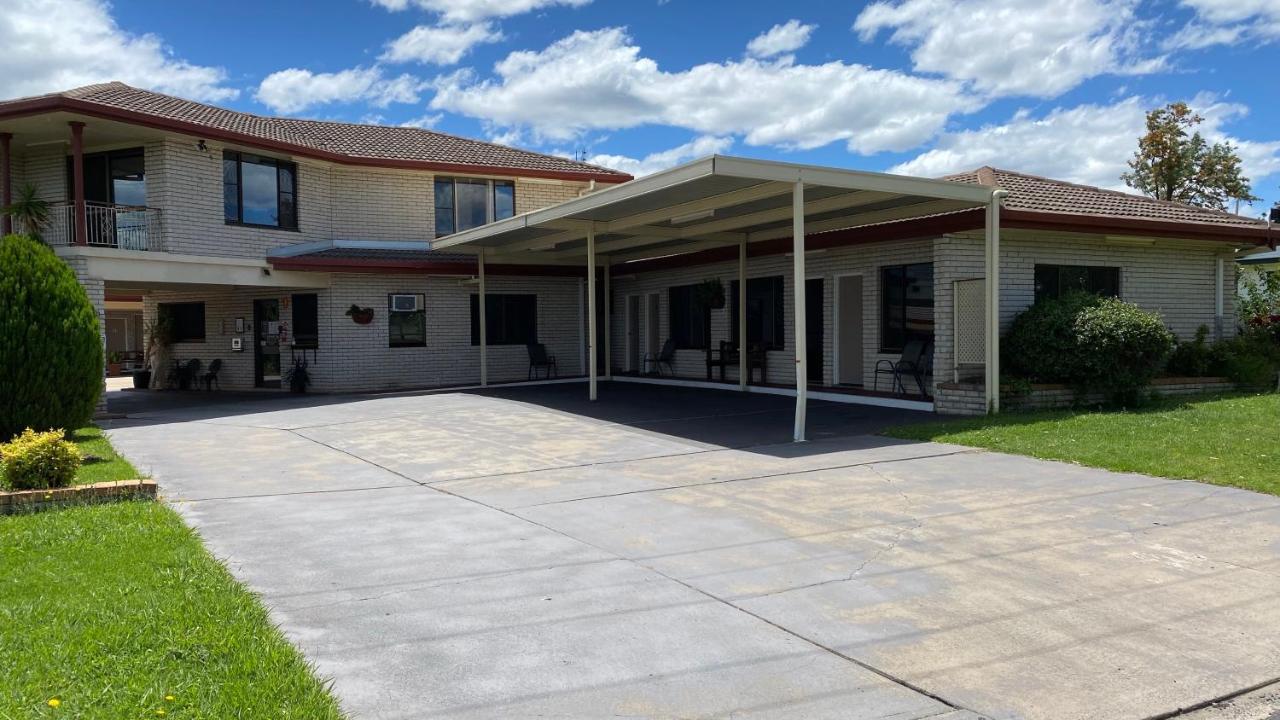 Sapphire City Motor Inn Inverell Exteriér fotografie